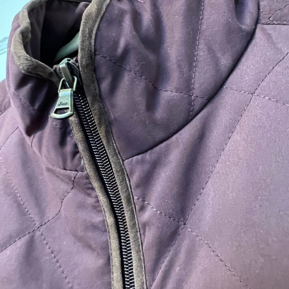 G.H. Bass & Co. Women’s Quilted Puffer Burgundy Vest, Size Large, Zip Outerwear - Picture 7 of 9